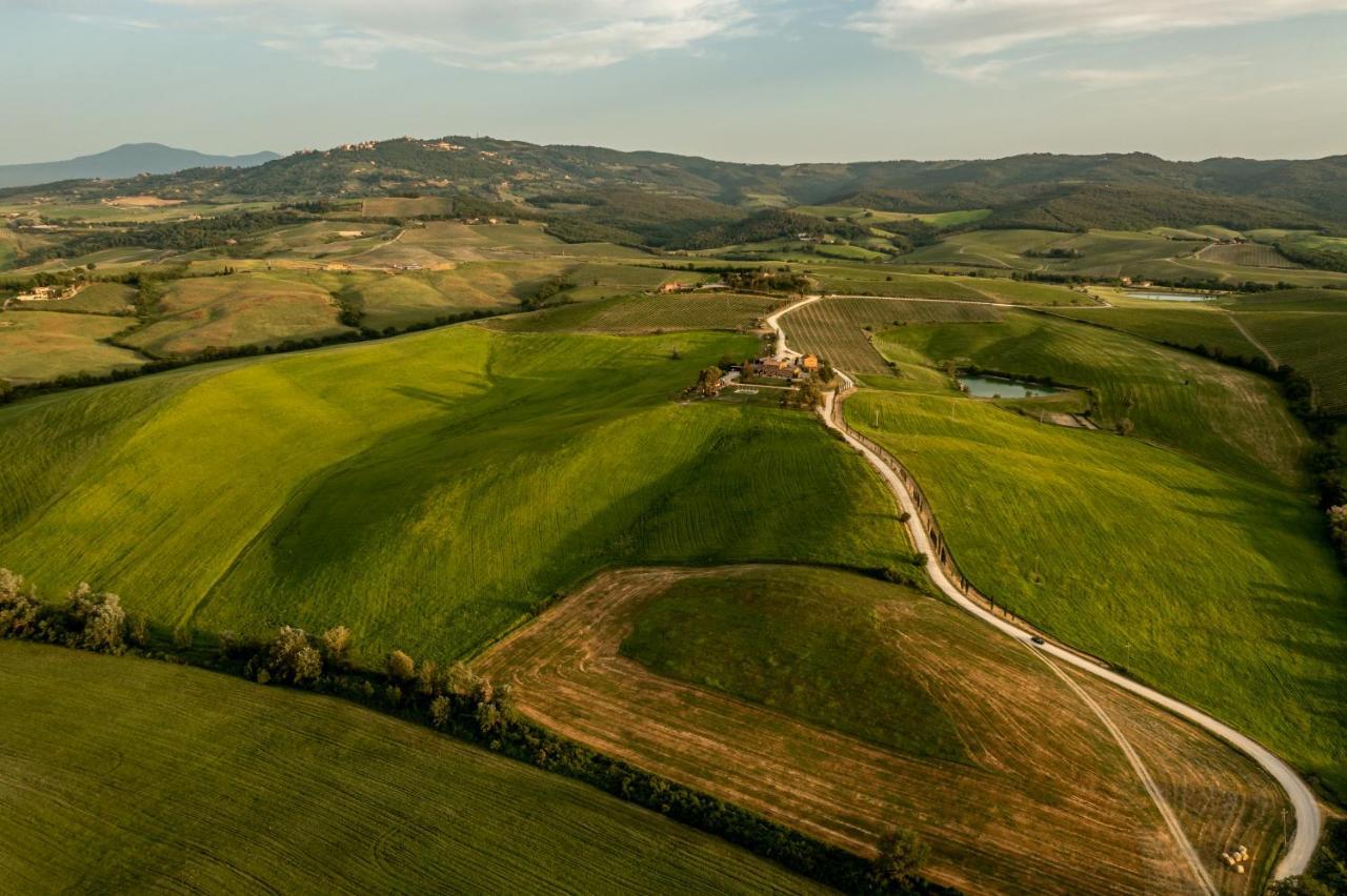 Wine Resort Colsereno Montalcino Exterior photo
